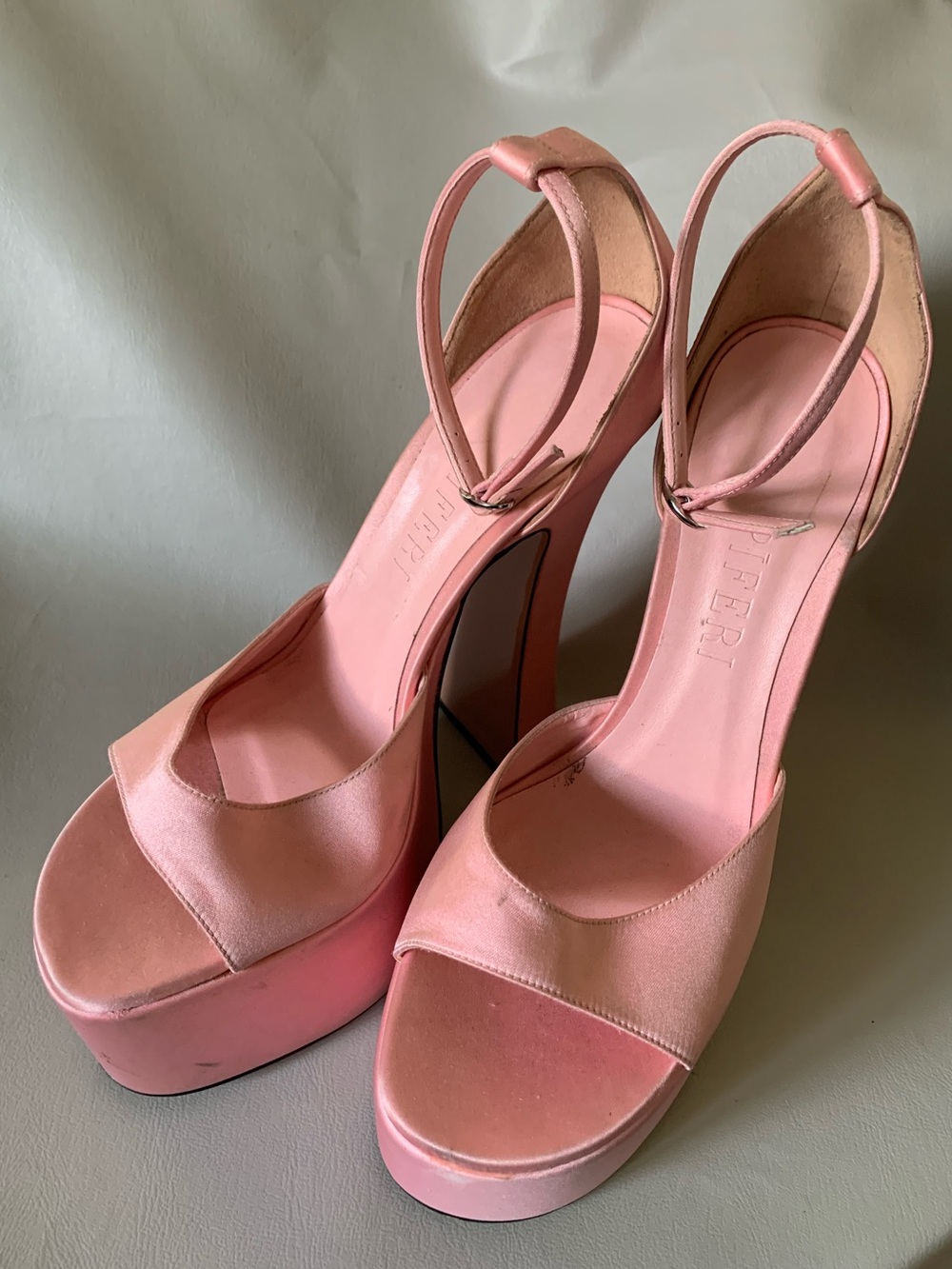 Piferi Rosalia Platform Sandals Pink Satin Size EU40/US10 Preowned